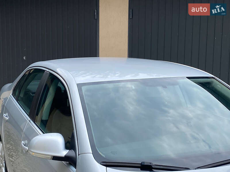 Седан Volkswagen Jetta 2007 в Самборе
