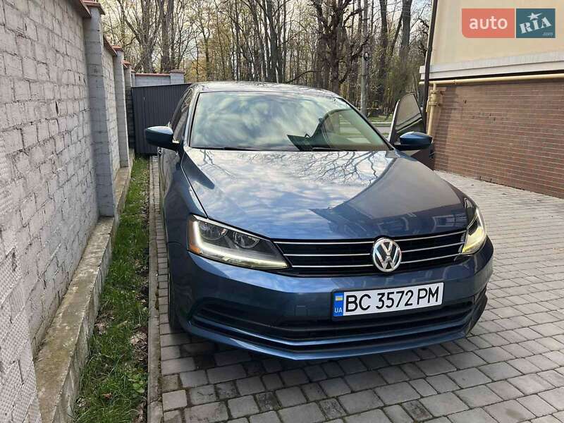 Седан Volkswagen Jetta 2017 в 