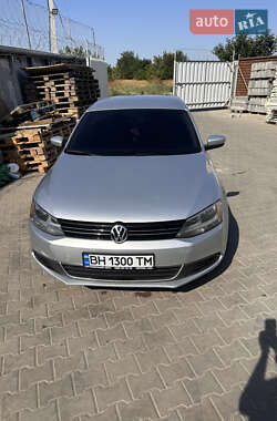 Седан Volkswagen Jetta 2013 в 