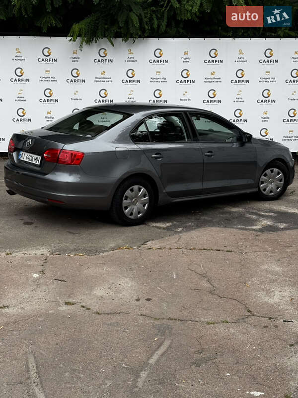 Седан Volkswagen Jetta 2013 в Киеве