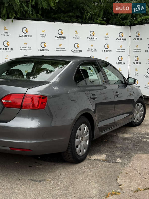 Седан Volkswagen Jetta 2013 в Киеве