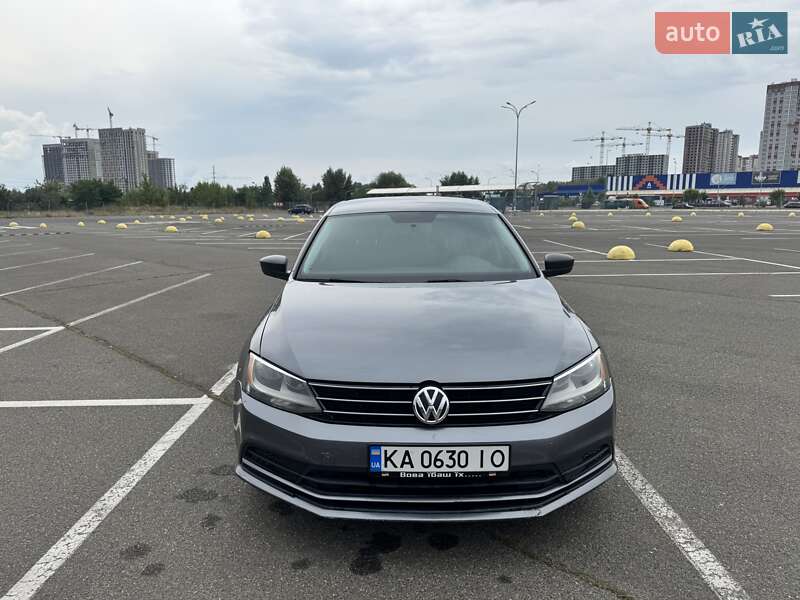 Седан Volkswagen Jetta 2015 в Киеве