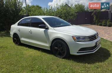 Седан Volkswagen Jetta 2016 в 