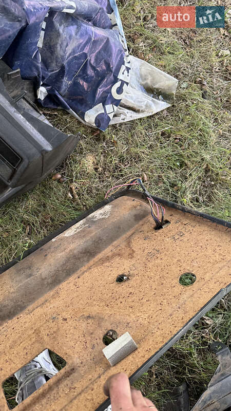 Седан Volkswagen Jetta 1988 в Радехові