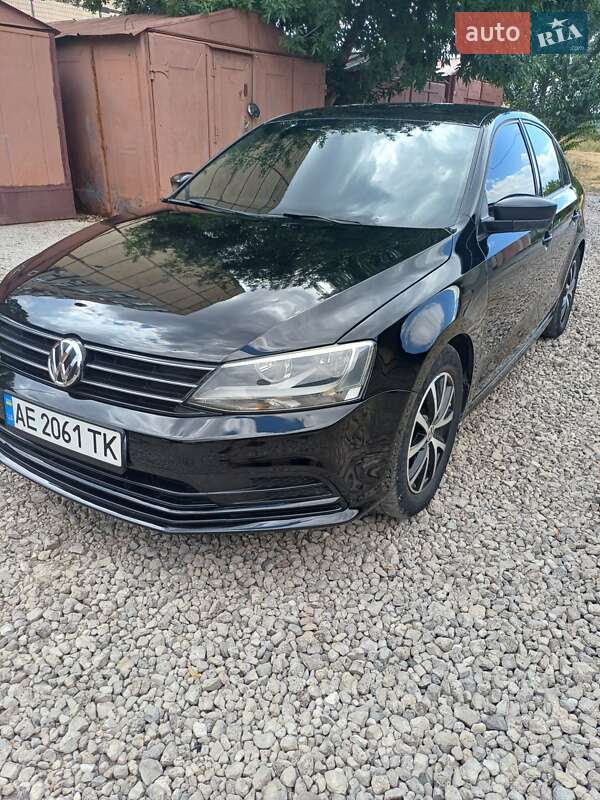 Седан Volkswagen Jetta 2015 в Кривом Роге