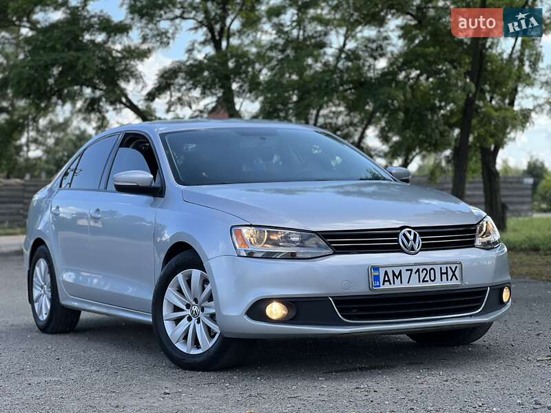 Седан Volkswagen Jetta 2012 в Киеве
