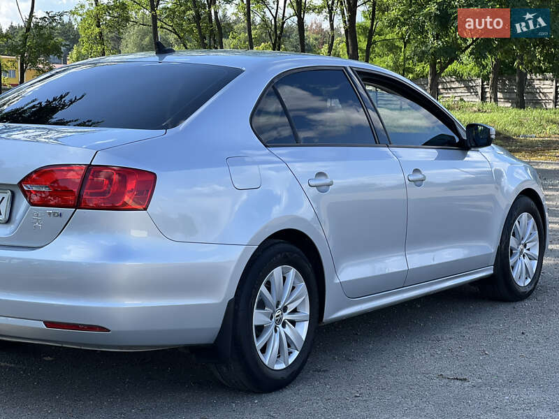 Седан Volkswagen Jetta 2012 в Киеве