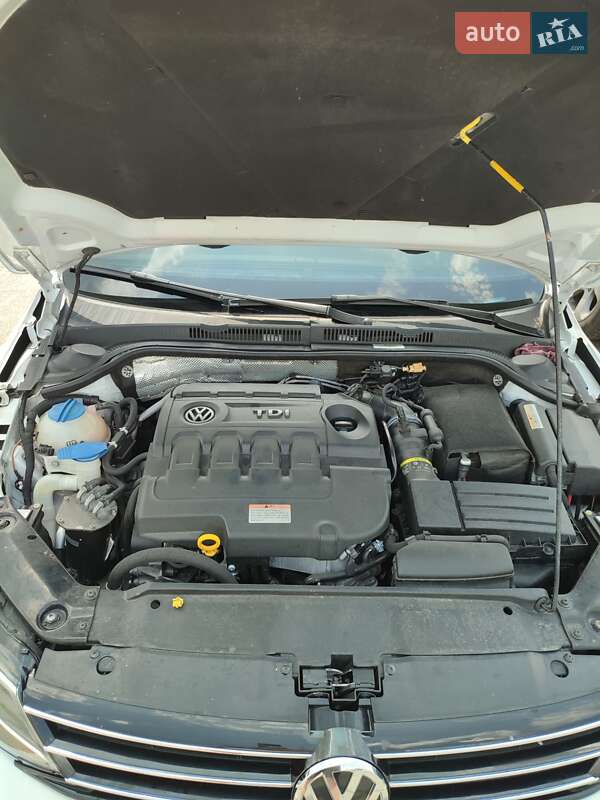 Седан Volkswagen Jetta 2015 в Борисполе