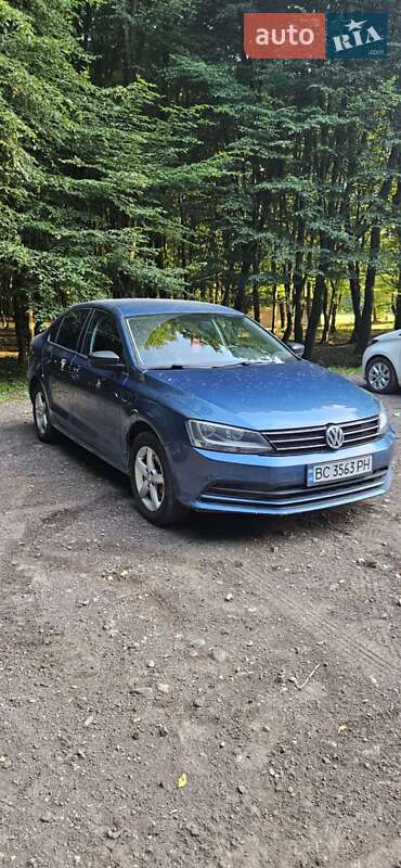 Седан Volkswagen Jetta 2016 в Львове