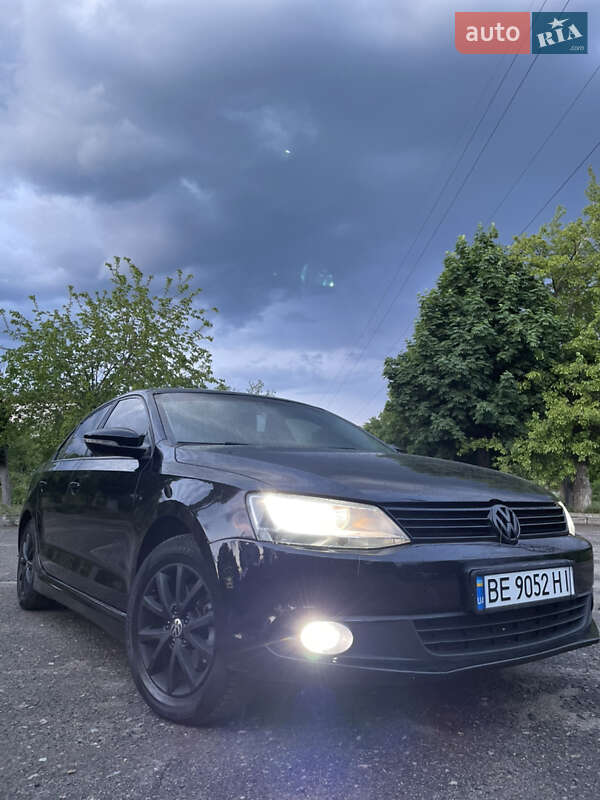 Седан Volkswagen Jetta 2012 в Николаеве
