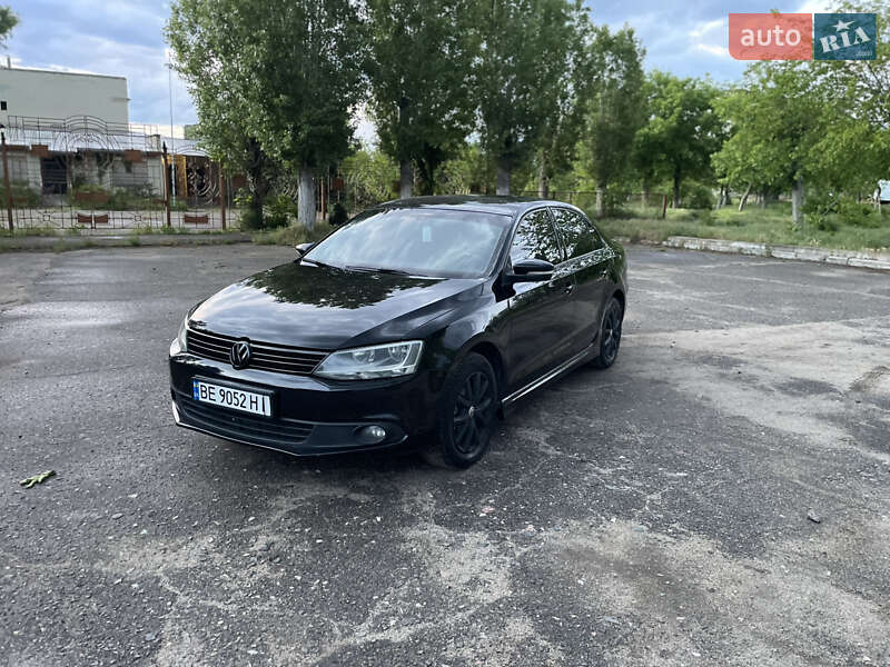 Седан Volkswagen Jetta 2012 в Николаеве