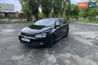 Седан Volkswagen Jetta 2012 в 