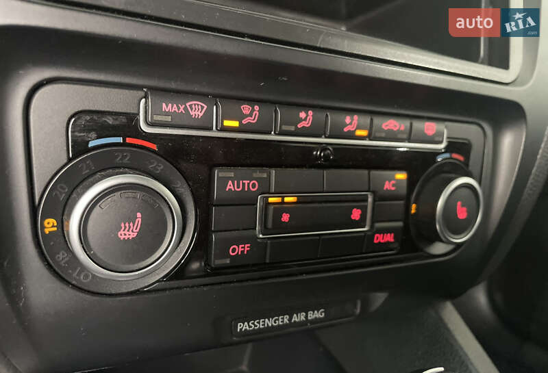 Седан Volkswagen Jetta 2012 в Николаеве