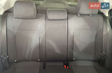 Седан Volkswagen Jetta 2012 в 