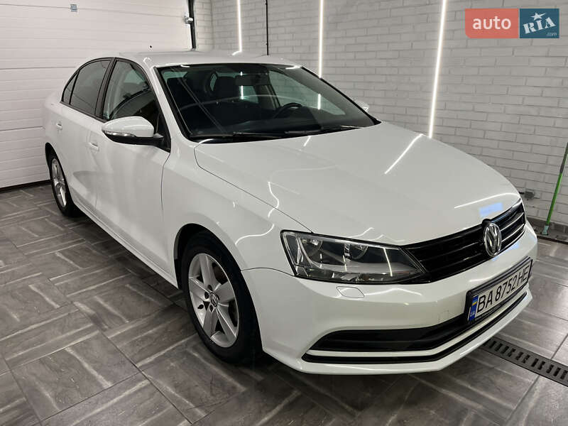 Седан Volkswagen Jetta 2014 в 