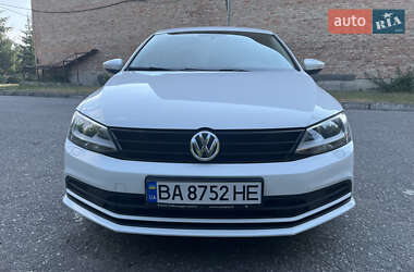 Седан Volkswagen Jetta 2014 в 