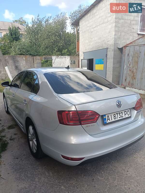 Седан Volkswagen Jetta 2013 в Сквирі