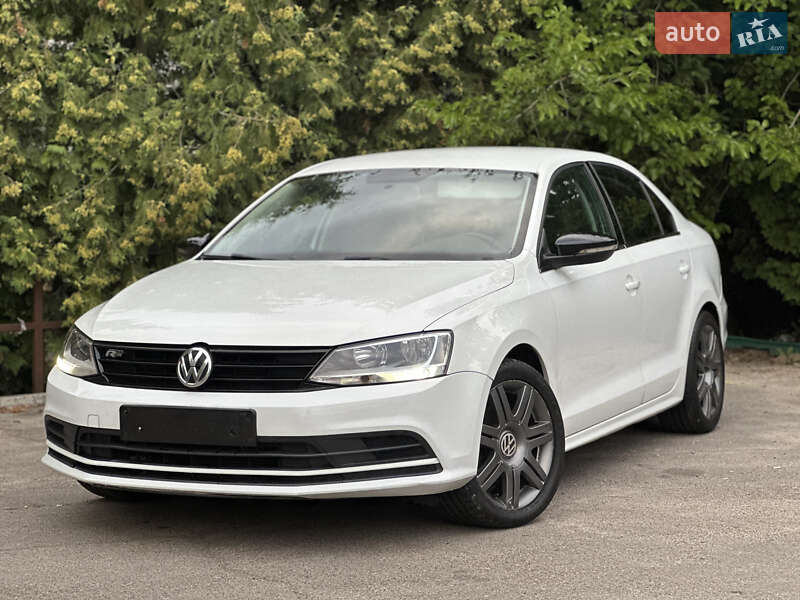 Седан Volkswagen Jetta 2016 в Києві