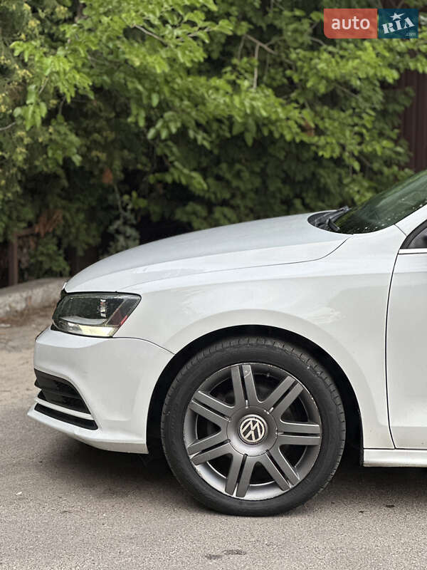 Седан Volkswagen Jetta 2016 в Києві