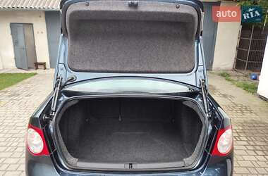 Универсал Volkswagen Jetta 2005 в 