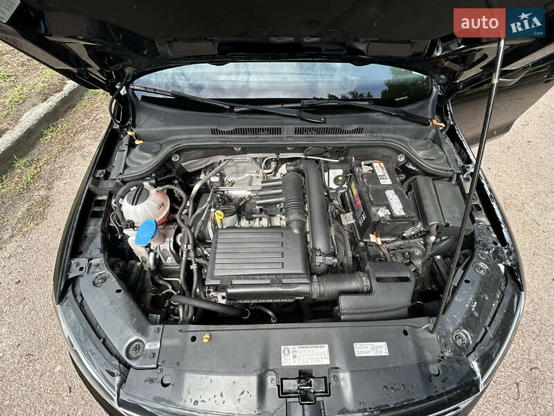 Седан Volkswagen Jetta 2016 в Борисполі