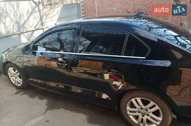 Седан Volkswagen Jetta 2016 в 