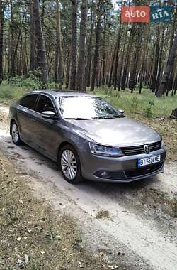 Седан Volkswagen Jetta 2012 в Полтаві
