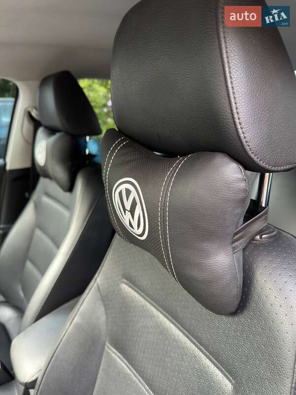 Седан Volkswagen Jetta 2013 в Харкові