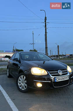 Седан Volkswagen Jetta 2009 в Черкассах