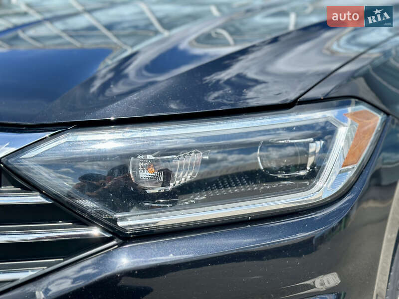 Седан Volkswagen Jetta 2019 в Києві