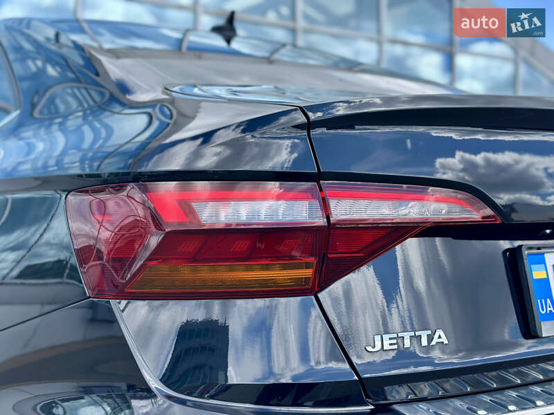 Седан Volkswagen Jetta 2019 в Києві