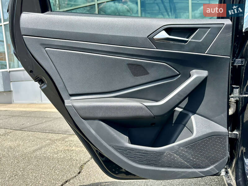 Седан Volkswagen Jetta 2019 в Києві