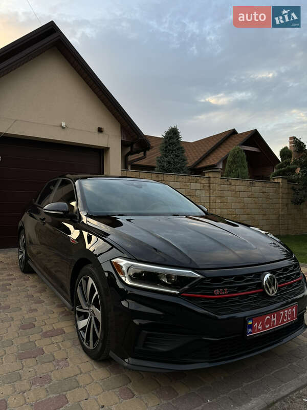 Volkswagen Jetta 2019