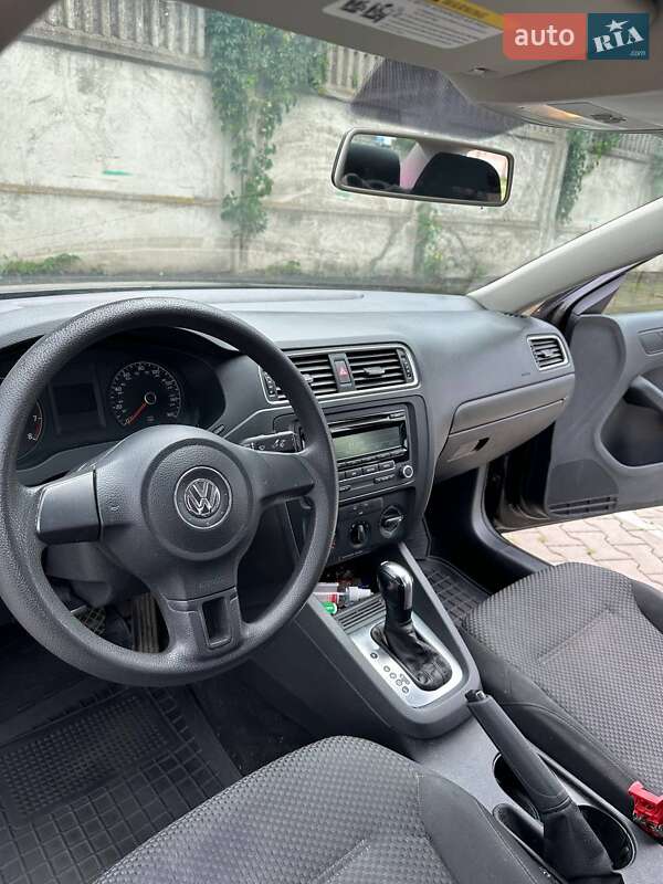 Седан Volkswagen Jetta 2014 в Вінниці