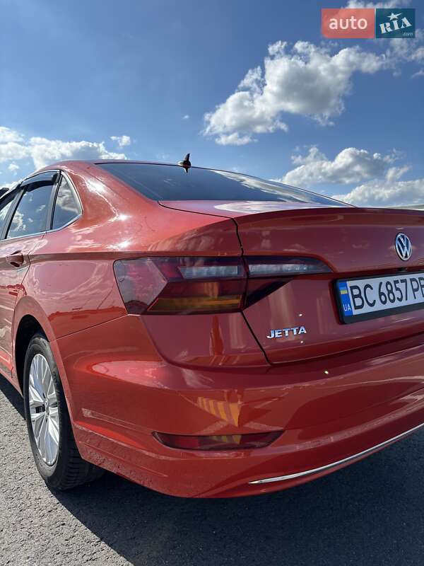 Седан Volkswagen Jetta 2019 в Львове