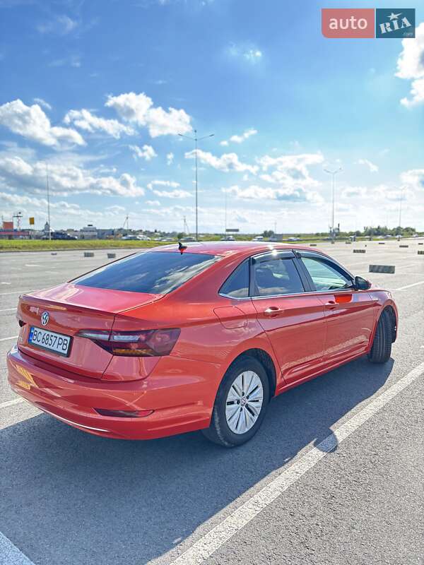 Седан Volkswagen Jetta 2019 в Львове
