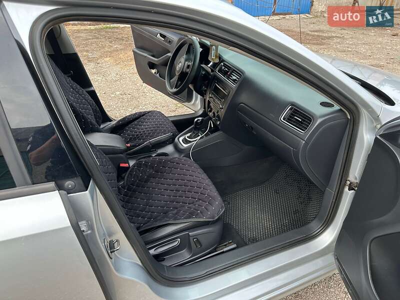 Седан Volkswagen Jetta 2014 в Сахновщине