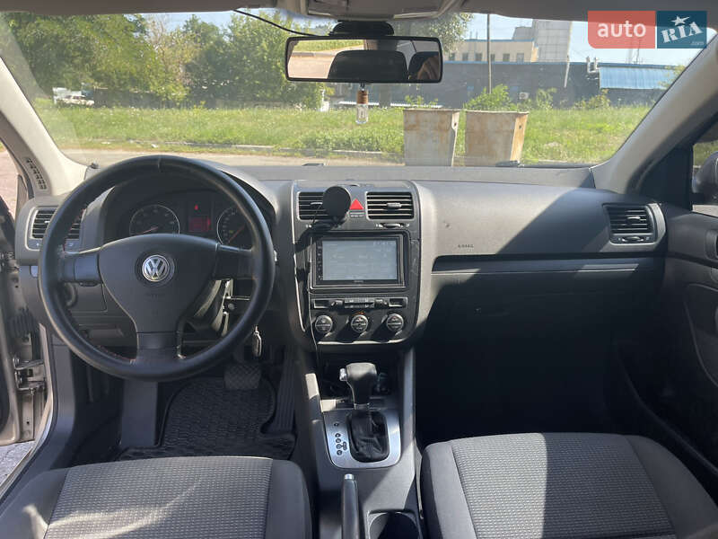 Седан Volkswagen Jetta 2006 в Харькове