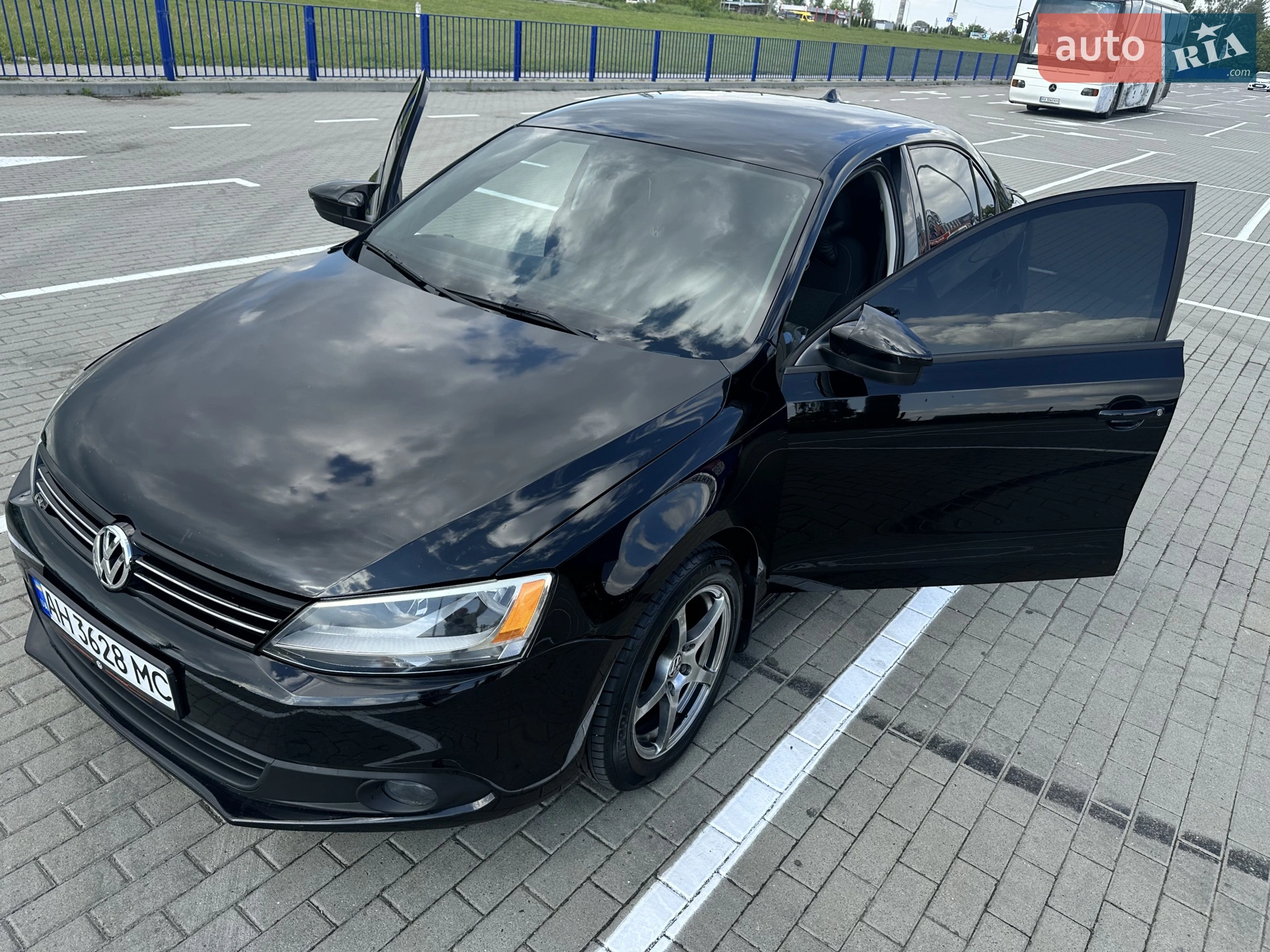 2012 Volkswagen Jetta - фото 1
