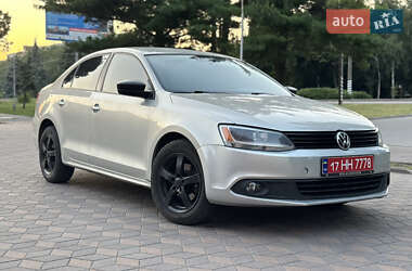 Седан Volkswagen Jetta 2011 в 