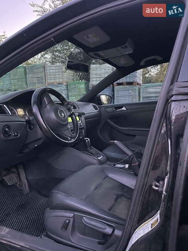 Седан Volkswagen Jetta 2014 в Дніпрі фото 7 Седан Volkswagen Jetta 2014 в Дніпрі