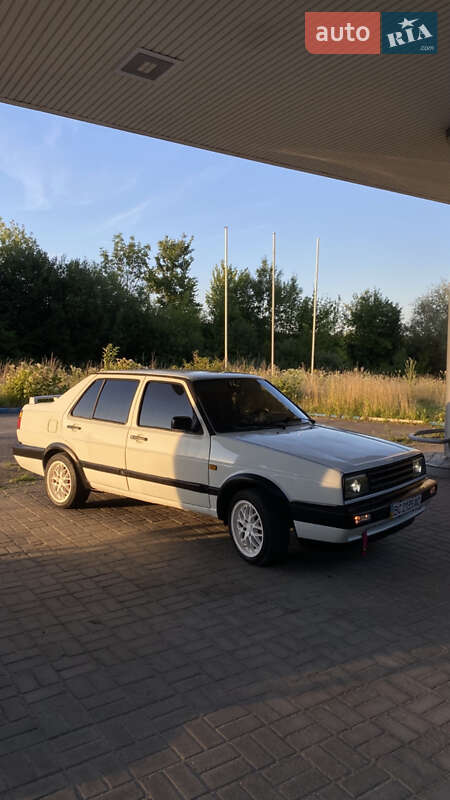 Седан Volkswagen Jetta 1985 в Городку