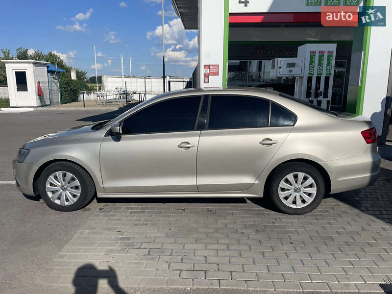 Volkswagen Jetta 2014