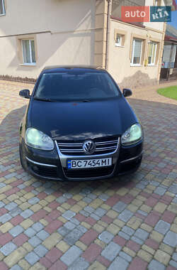 Седан Volkswagen Jetta 2007 в Львове