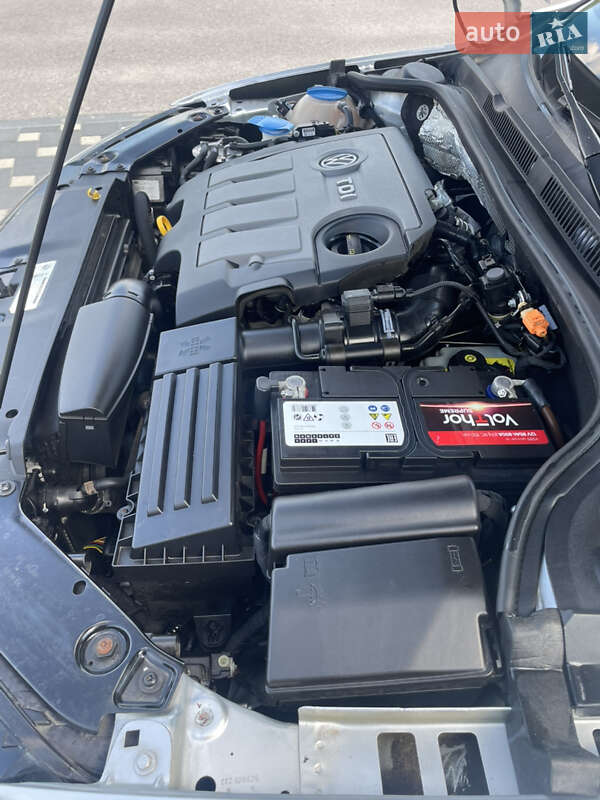 Седан Volkswagen Jetta 2016 в Полтаві