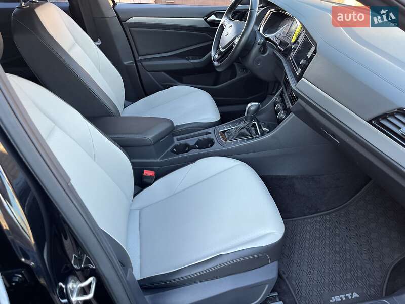 Volkswagen Jetta 2020