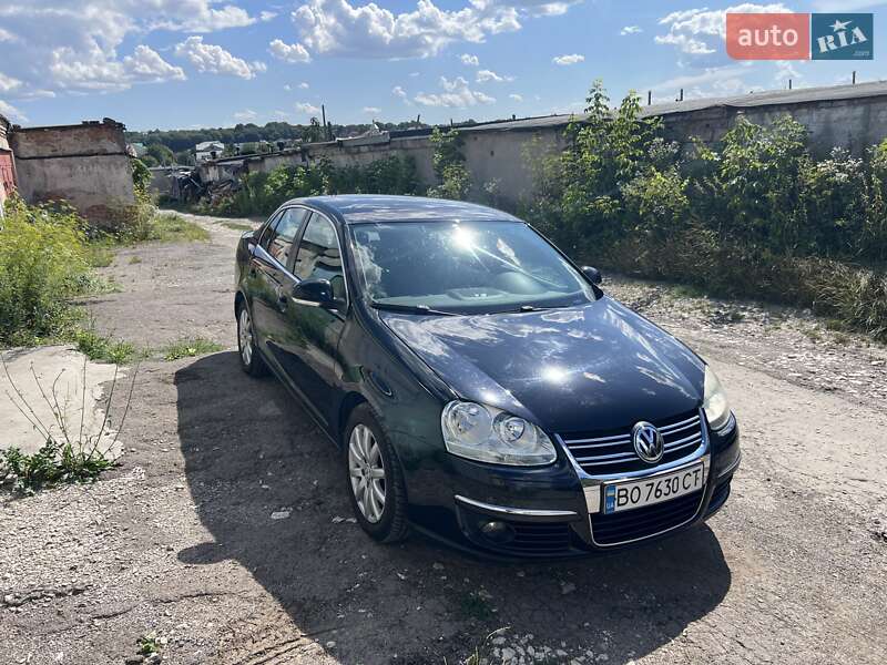 Седан Volkswagen Jetta 2008 в Тернополі