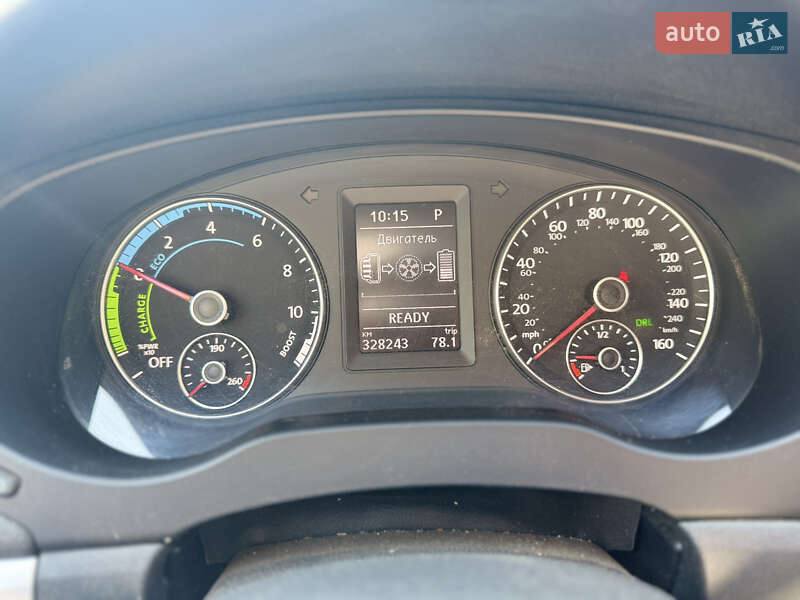 Седан Volkswagen Jetta 2013 в Києві