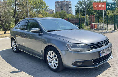 Седан Volkswagen Jetta 2013 в Одесі