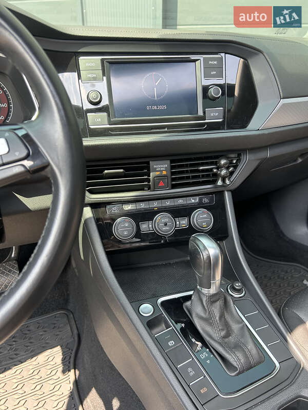 Седан Volkswagen Jetta 2019 в Ужгороді фото 19 Седан Volkswagen Jetta 2019 в Ужгороді